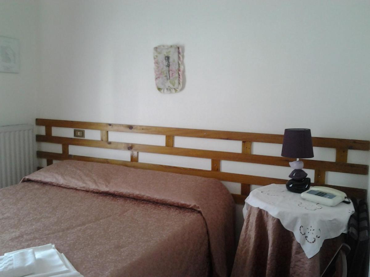 Hotel Villa Stella Cascia Exteriör bild