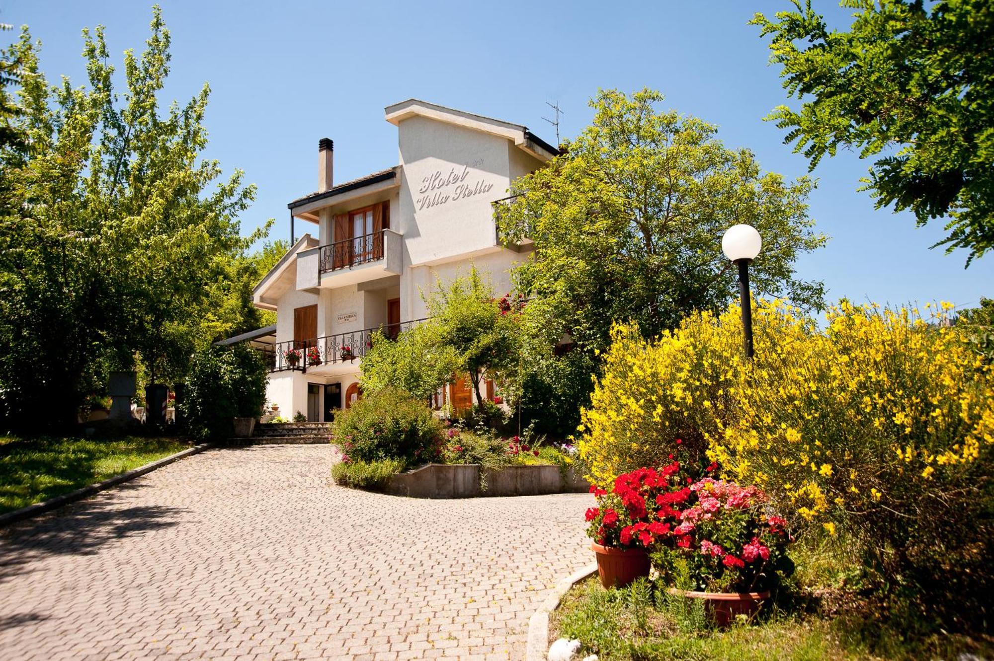 Hotel Villa Stella Cascia Exteriör bild