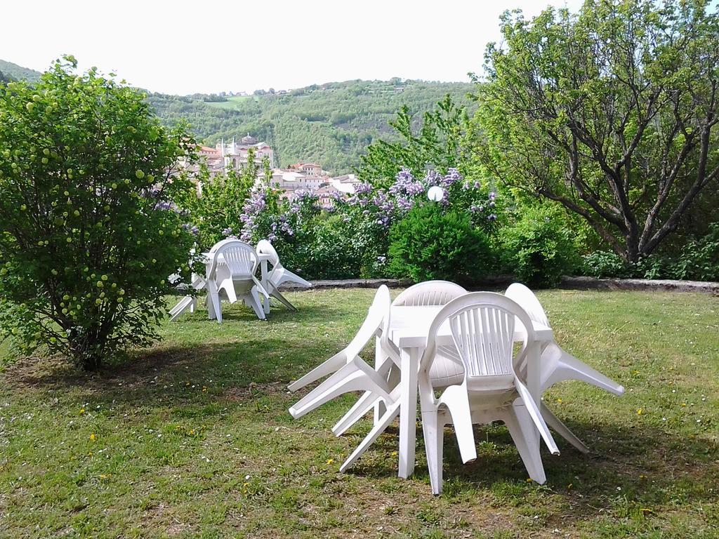 Hotel Villa Stella Cascia Exteriör bild