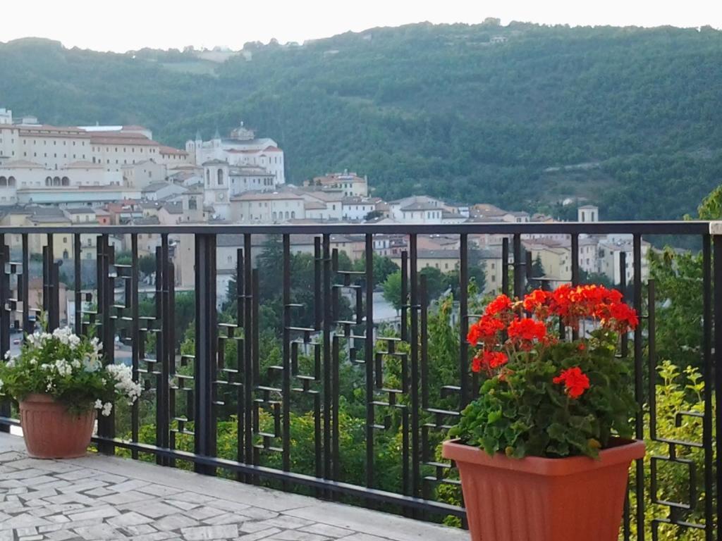 Hotel Villa Stella Cascia Exteriör bild