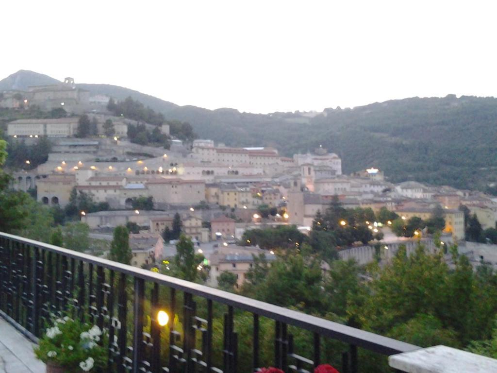 Hotel Villa Stella Cascia Exteriör bild