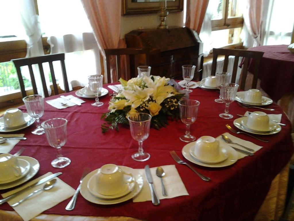 Hotel Villa Stella Cascia Exteriör bild
