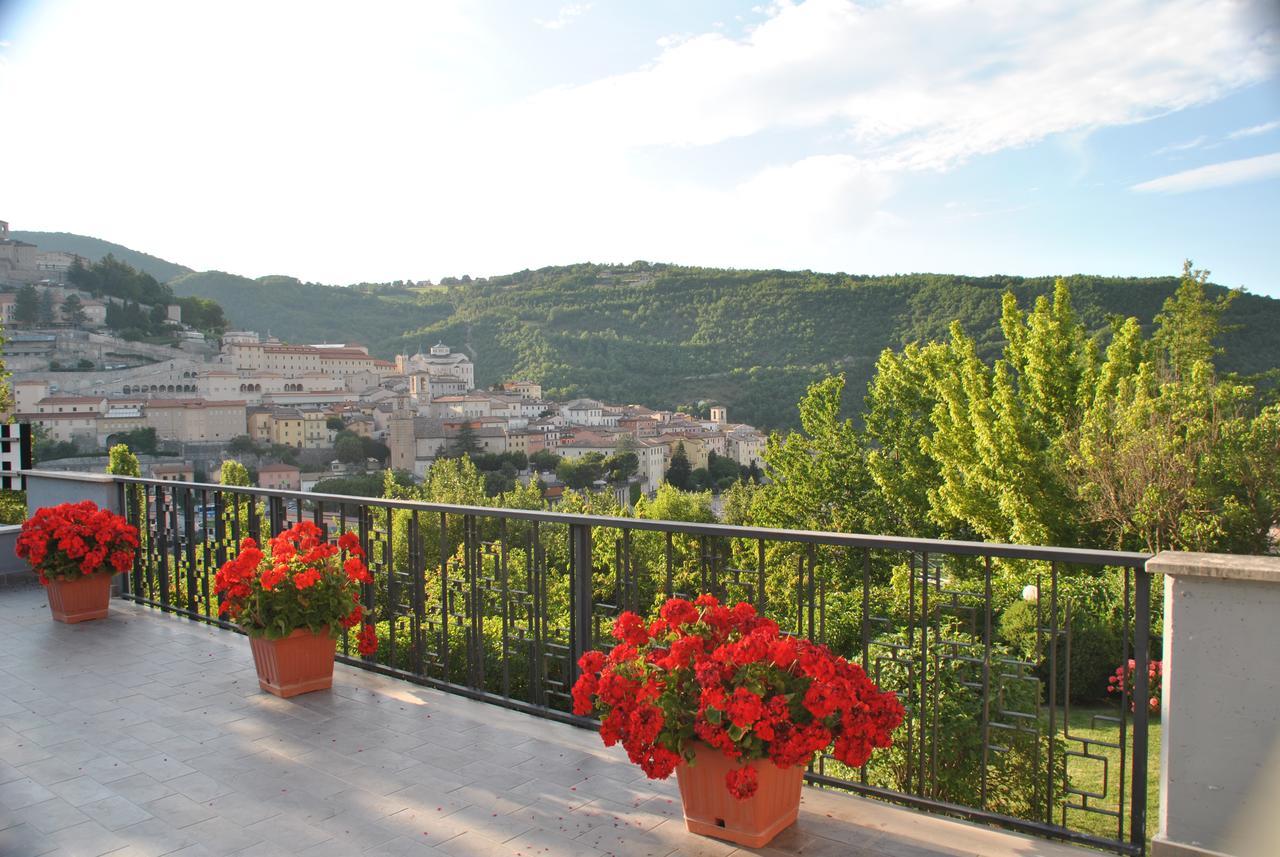 Hotel Villa Stella Cascia Exteriör bild